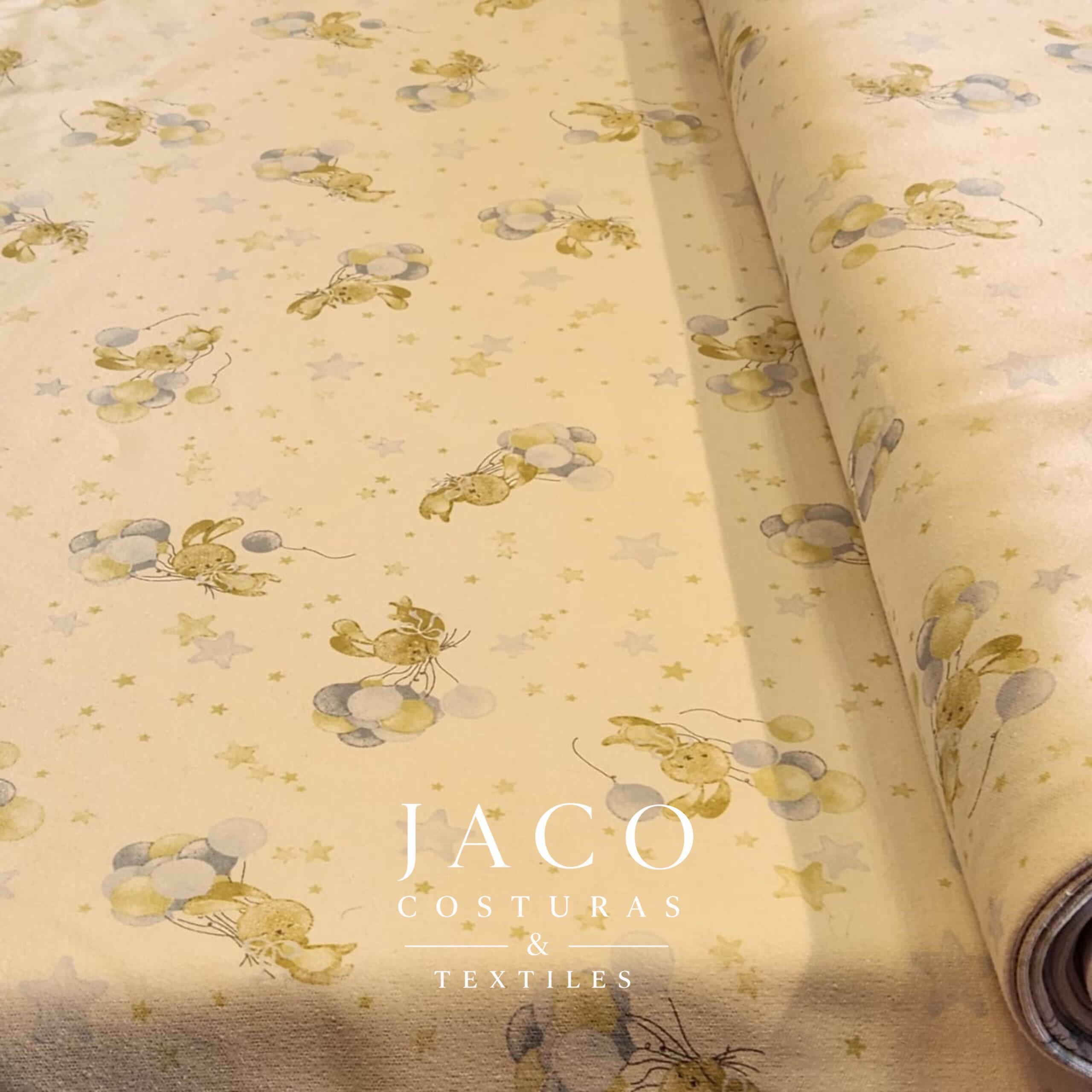Interlock Estampado Conejo Beige Globos Celeste Beige